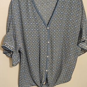Max Studio Navy and White Patterned Blouse